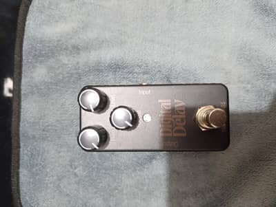 Digital Delay guitar effect pedal for sale in Lahore