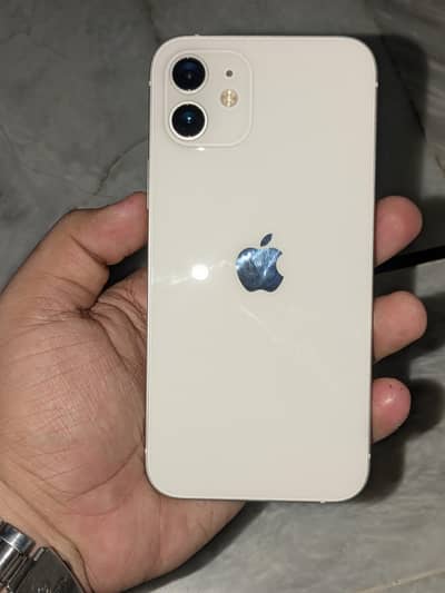 Apple iPhone 12