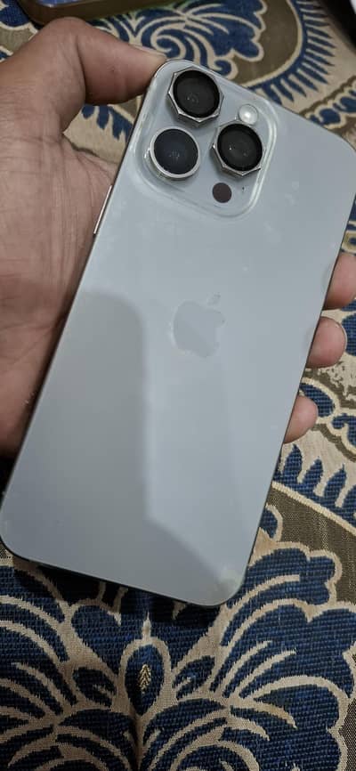 Apple iPhone 15 Pro