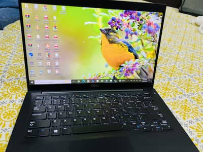 Dell laptop  intel Core i5 Latitude 7390 Touch screen