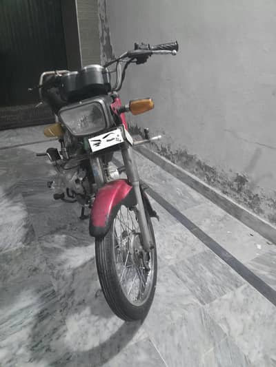 Yamaha junoon yd 100