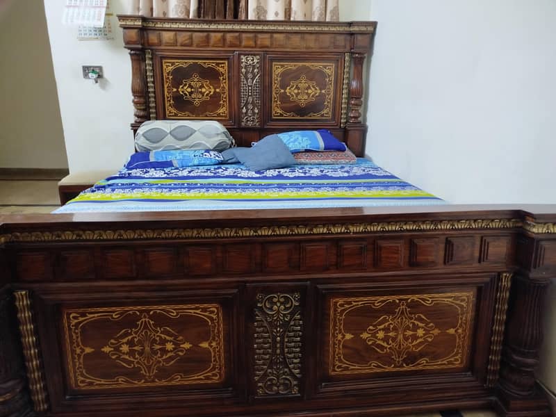 Bed set with dressing table 2
