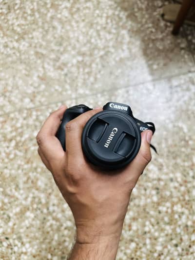 EOS R50 Mirrorless camera with box