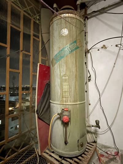 Gas Geyser | Excellent Condition | Fast Water Heating
