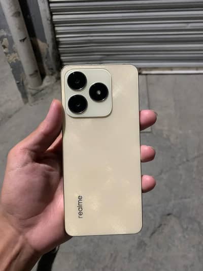 Realme C61