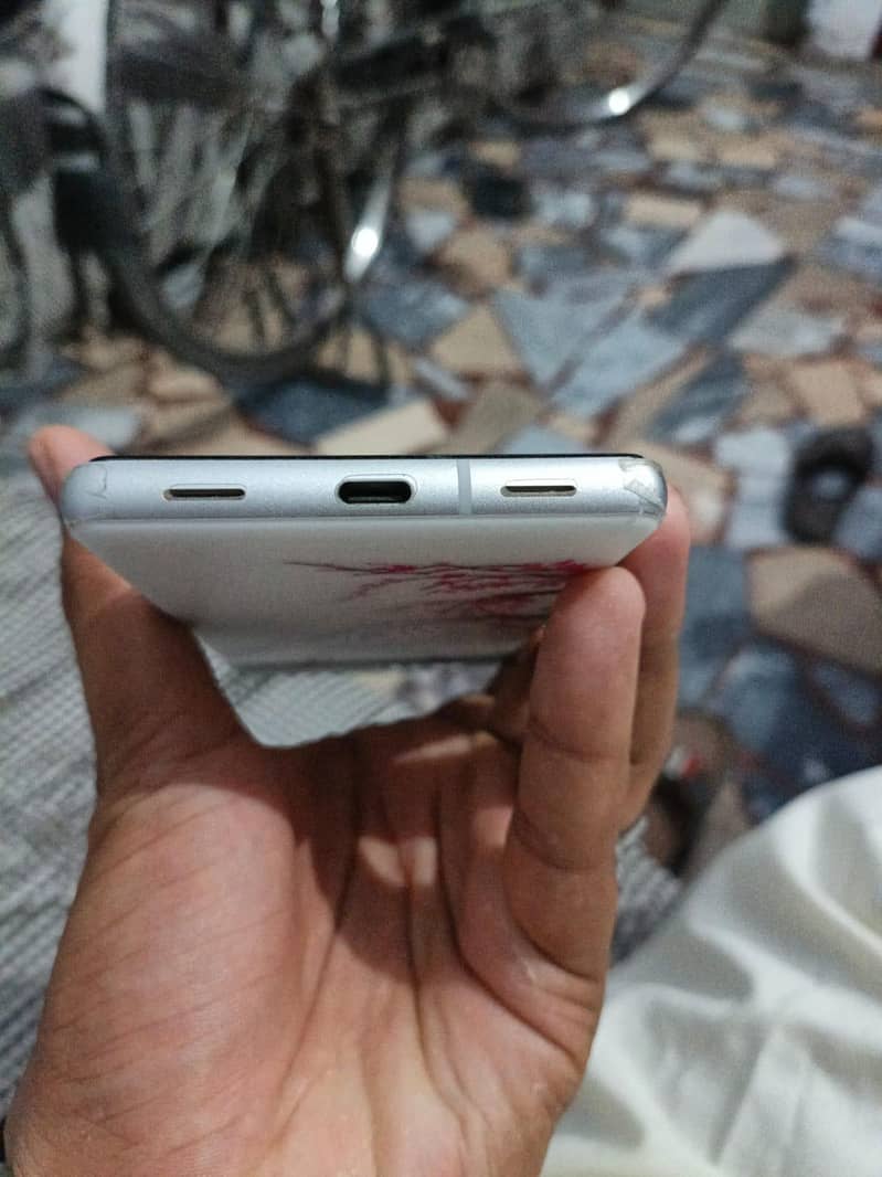 Google Pixel 7a 3