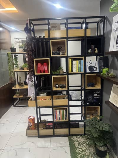 Office Decorative Stands (without props)