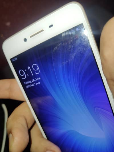 OPPO A37