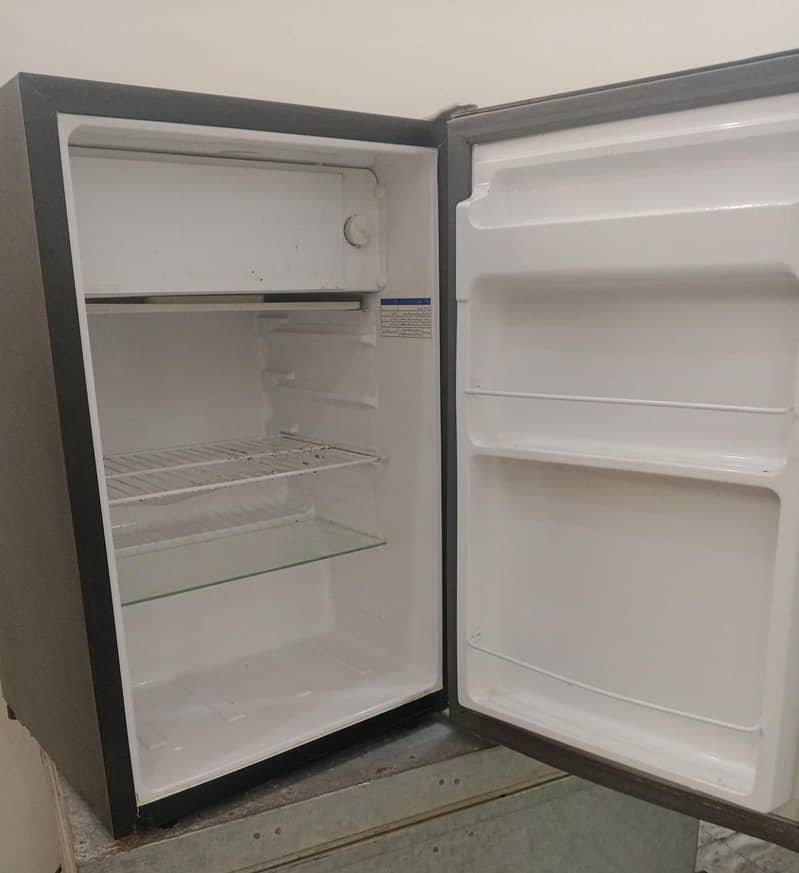 refrigerator 1