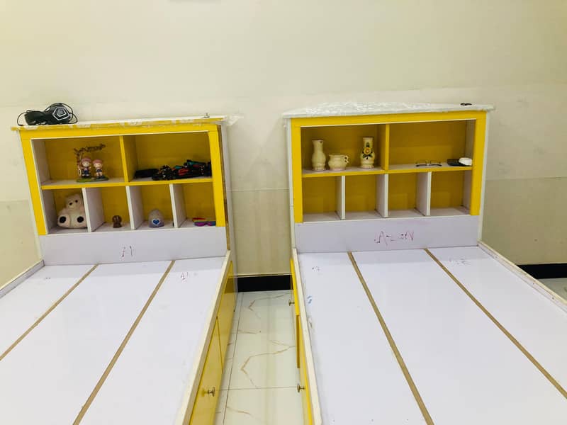 single beds 0