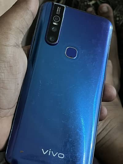 Vivo V15