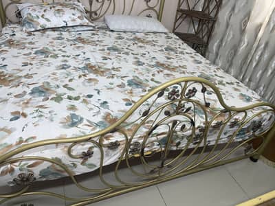 Iron Bed | Dressing table | Computer table for sell