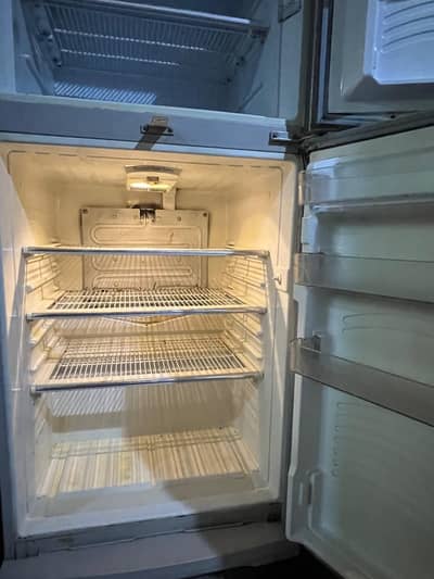 Dawalance refrigerator