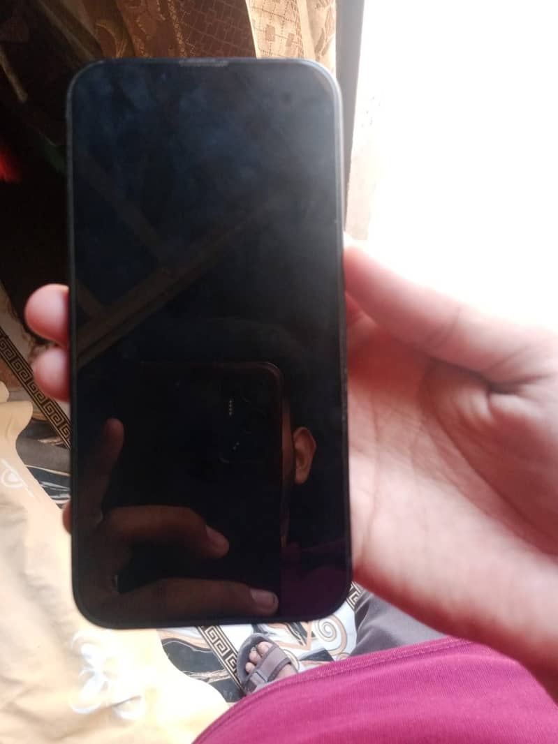 Apple iPhone 13 3