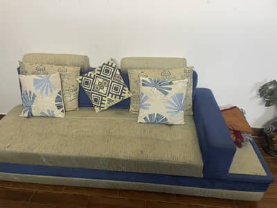 Sofa set 7 seater with complete curtains set