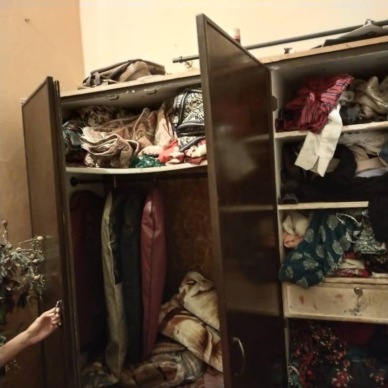 wardrobe 1
