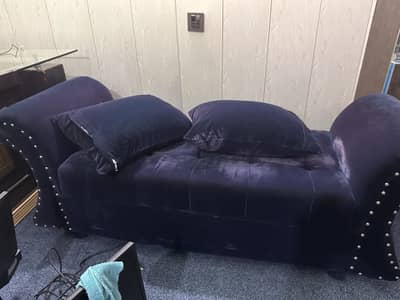 Luxury Velvet 2-Seater Sofa – Dark Purple /blue | Excellent Condition