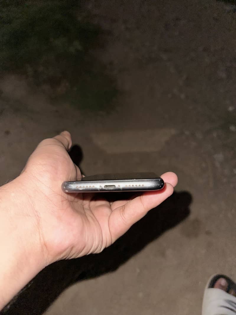 Apple iPhone 11 1