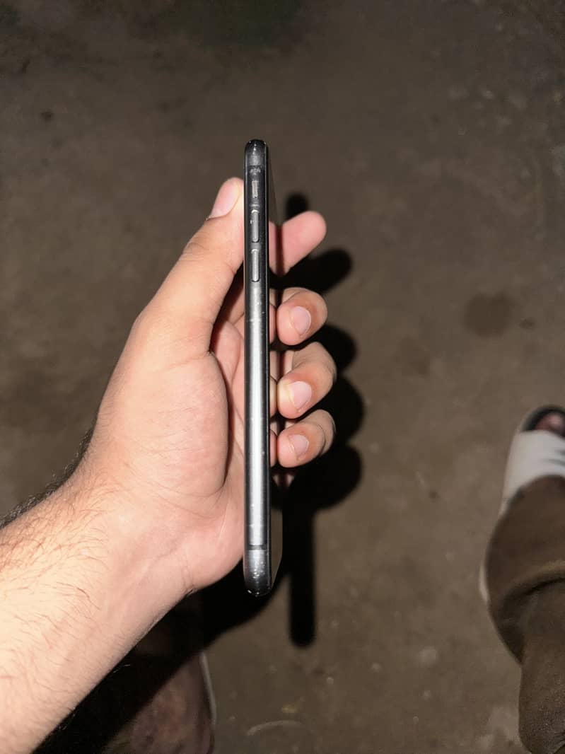 Apple iPhone 11 2