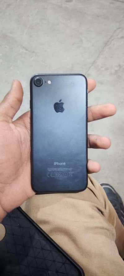 Apple iPhone 7