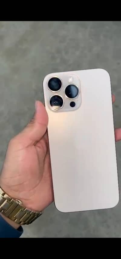 Apple iPhone 16 Pro Max
