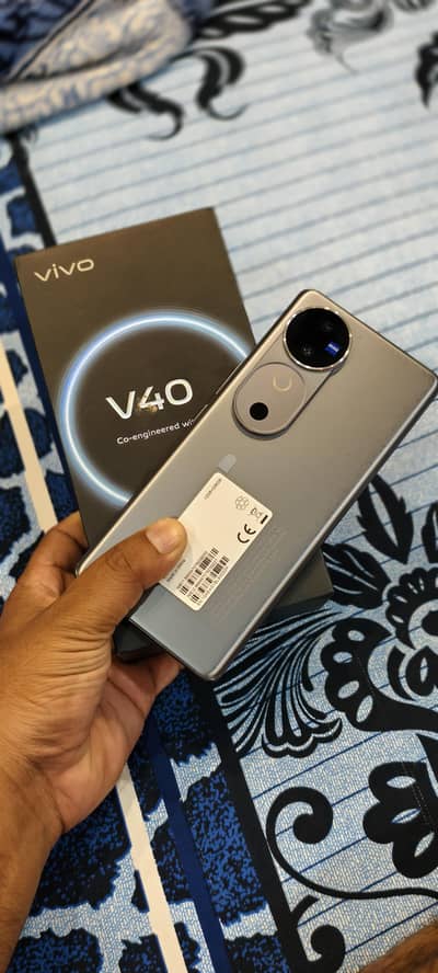 Vivo V40 12gb 256 gb Non Pta