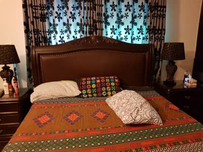 Solid wood bedset room for sale