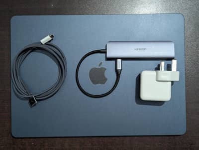 MacBook Air M4, 16GB RAM / 256GB