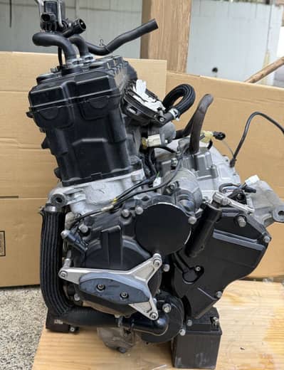 Sports bike Suzuki GSXR600 2010 complete engine kit sealed!!