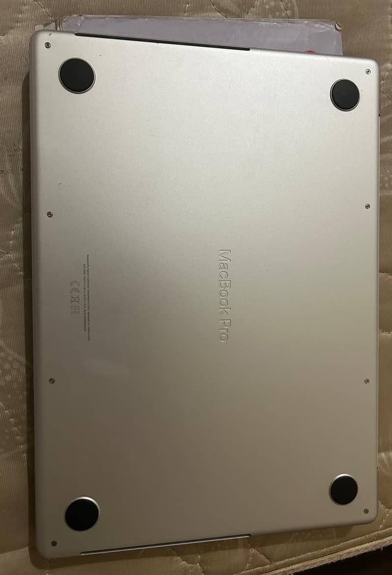 Macbook pro M3 7
