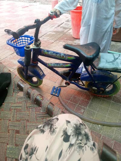 Cycle in good condition best for 2 to  6 years