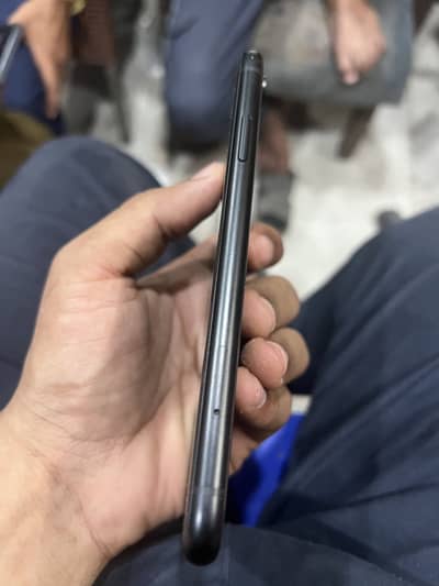 Apple iPhone XR
