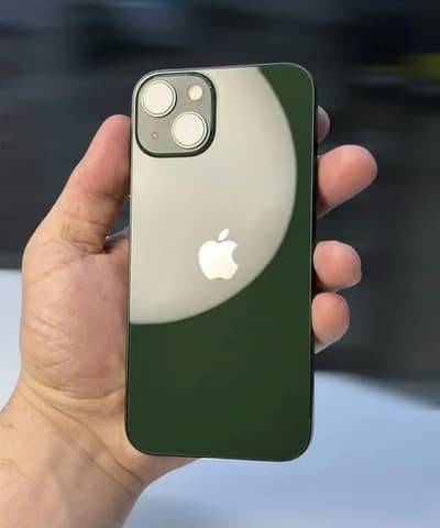 Apple iPhone 13
