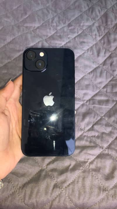 Apple iPhone 13