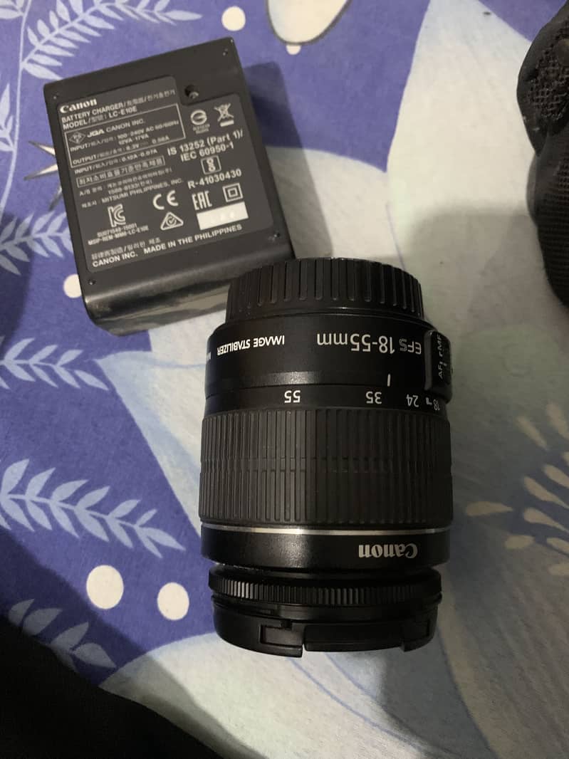 Camera canon EOS 2000D 4