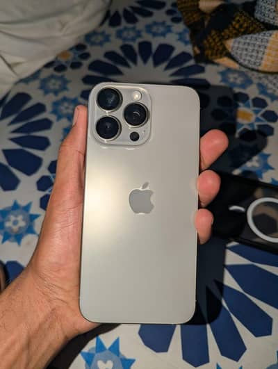 Apple iPhone 15 Pro Max