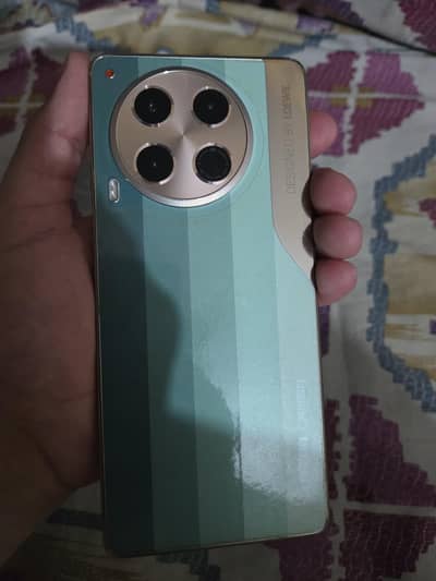 Tecno camon 30 4g