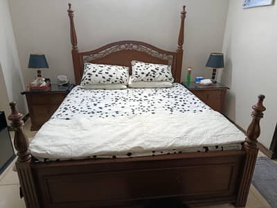 very good condition  pillar design