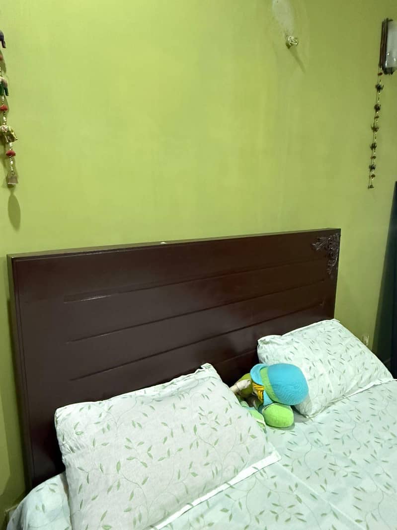 Queen Size Bed set 4