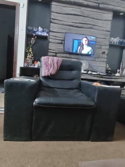 manicure pedicles sofa