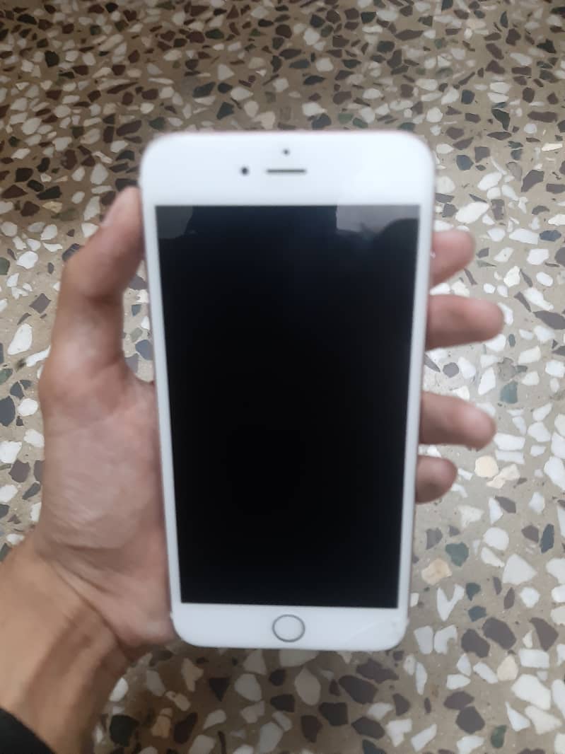 Apple iPhone 6S Plus 2