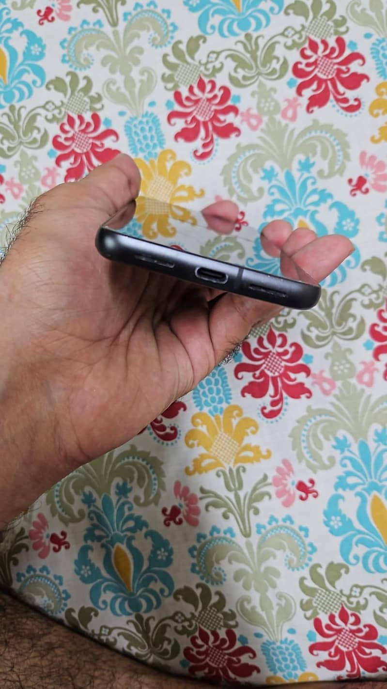 Google Pixel 8 2