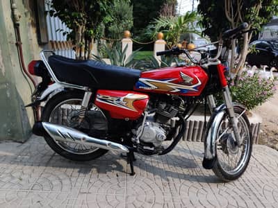 HONDA CG125 MODEL 2020 KARACHI NUMBER CONTACT: 03/1/2/2/2/8/1/9/6/3