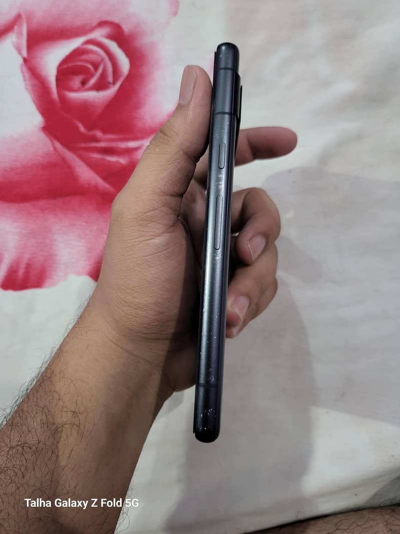 Google Pixel 7a 5