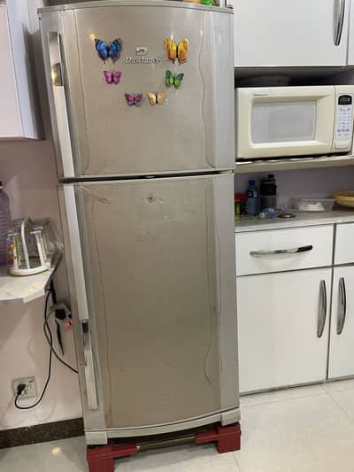 Dawlance fridge (refrigerator) large size for sale