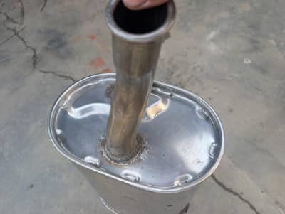 Mitsubishi original exhaust sylincer urgent sale