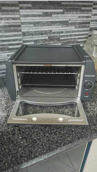 2 0r 3 times used only. . . Electric tandoor
