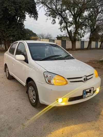 Toyota Platz 2004