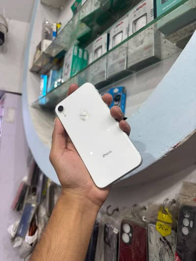 Apple iPhone XR