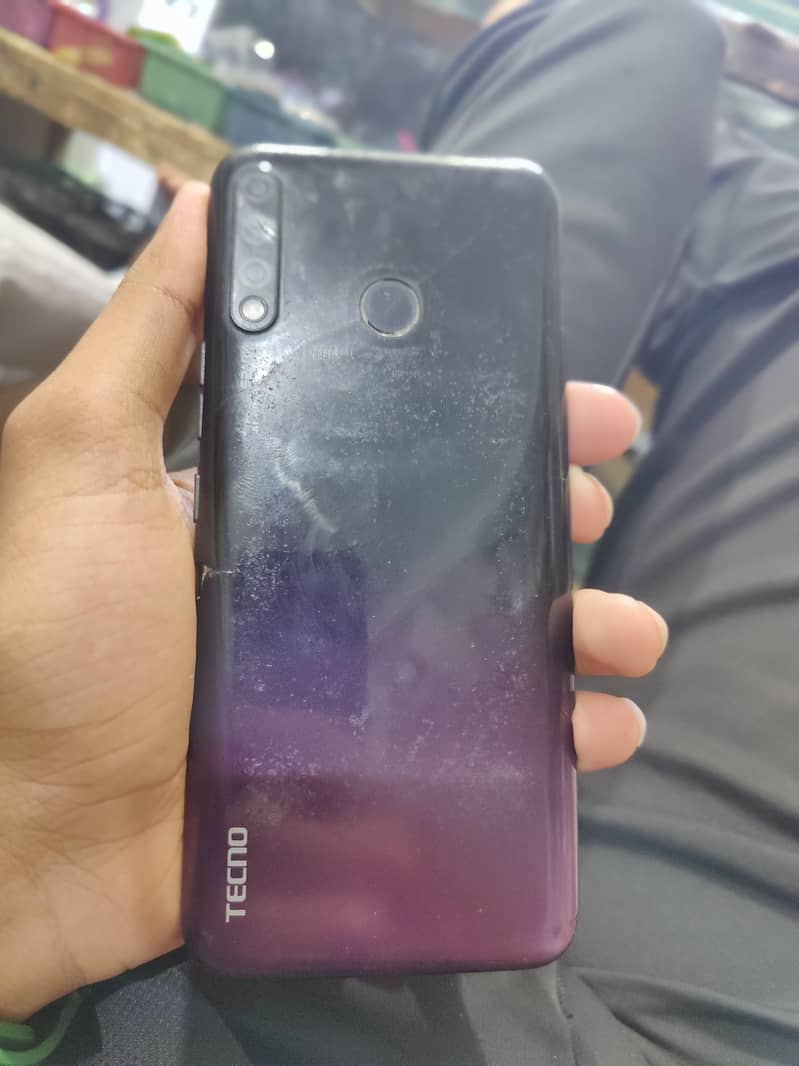 techno spark 4 0